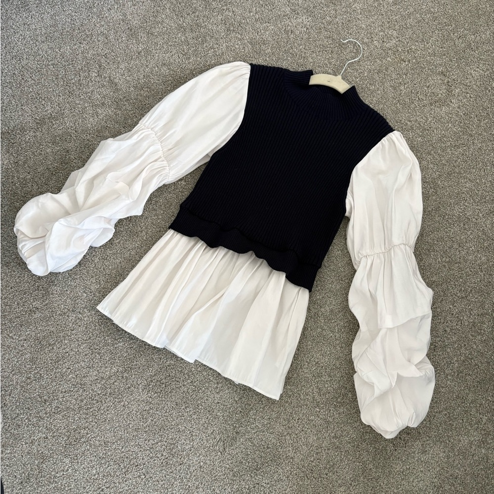 English Factory Contrast Knit Puff Sleeve Blouse Size Medium